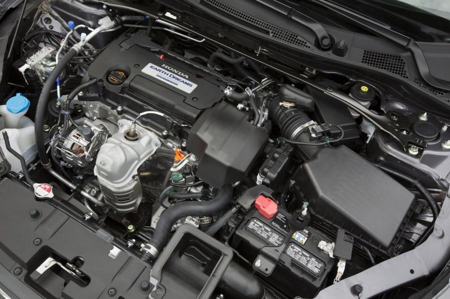  Honda Accord Sport Sedan 2013 года  (фото 34 из 147)